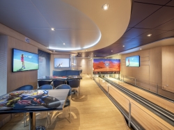 MSC Preziosa Sports Bar/Bowling picture