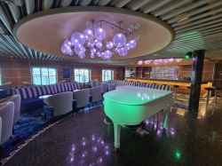 MAS Islander Bubbles Up Lounge picture