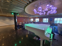 MAS Islander Bubbles Up Lounge picture