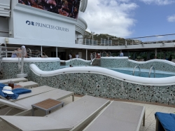 Neptunes Reef and Pool picture