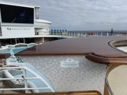 Grand Princess Sea Breeze Bar picture