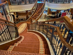 Queen Elizabeth Grand Lobby picture