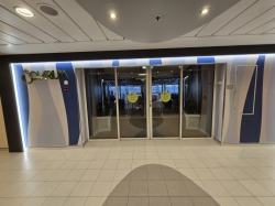 Allure of the Seas Solarium Bar picture