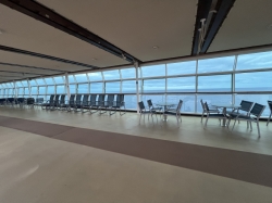 Liberty of the Seas Main Pool picture