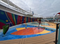 Liberty of the Seas Splash Away Bay picture