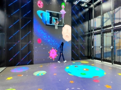 Glow Court picture