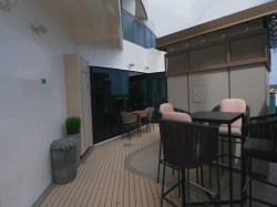 Norwegian Luna Indulge Outdoor Lounge picture