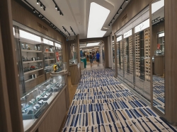 Norwegian Luna Shops picture