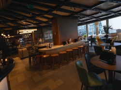 Norwegian Luna Indulge Food Hall picture