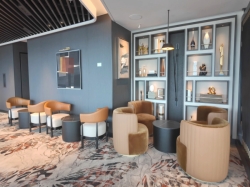 Norwegian Luna Observation Lounge picture