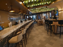 Norwegian Luna Indulge Food Hall picture