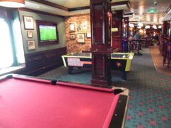 Norwegian Breakaway O Sheehans Bar & Grill picture Uploaded in 2014 Photo courtesy of Keith Henderson. Norwegian Breakaway O Sheehans Bar & Grill picture