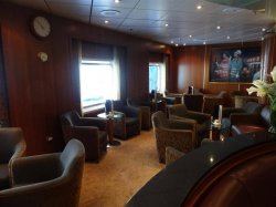 Seven Seas Navigator Navigator Lounge picture