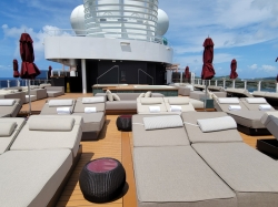 Norwegian Luna Haven Upper Sundeck picture Uploaded in 2026 Photo courtesy of Lisa DeLuca. Norwegian Luna Haven Upper Sundeck picture