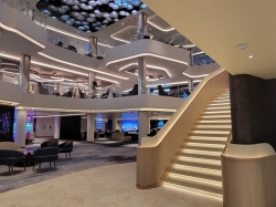 Norwegian Luna Penrose Atrium picture