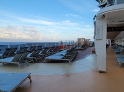 Norwegian Luna Infinity Beach picture