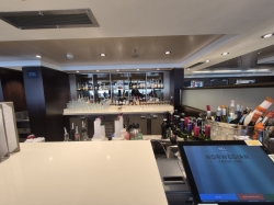 Norwegian Joy Observation Lounge picture