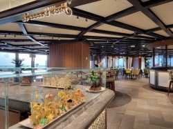Norwegian Luna Indulge Food Hall picture