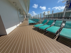 Wonder of the Seas Social 100 Patio picture