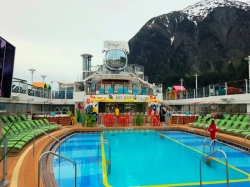 Ovation of the Seas Outdoor Pool picture