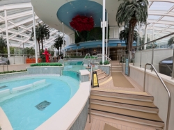 Ovation of the Seas Solarium picture