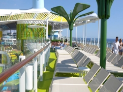 Legend of the Seas Cloud 17 Pool picture