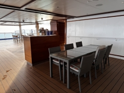 Sky Princess Wake View Bar and Pool picture
