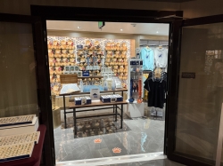 Shopping Arcade picture