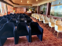 Explorers Lounge picture