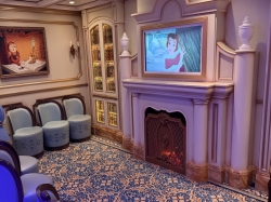 Disney Wish Oceaneer Club picture