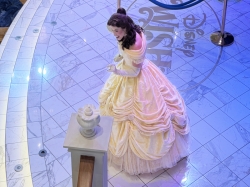 Disney Wish Grand Hall picture