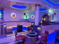 Disney Wish Star Wars Hyperspace Lounge picture Uploaded in 2026 Photo courtesy of Lily Schneidewind. Disney Wish Star Wars Hyperspace Lounge picture