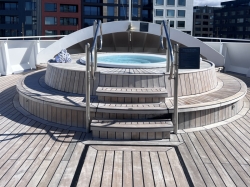 Star Pride Forward Whirlpool picture