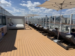 Norwegian Breakaway Vibe Beach Club picture
