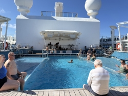Norwegian Breakaway Main Pool picture
