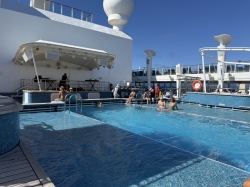 Norwegian Breakaway Main Pool picture