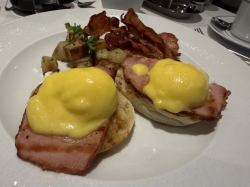 Norwegian Breakaway Haven Restaurant picture