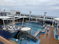 Norwegian Breakaway Main Pool picture