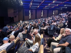 Norwegian Breakaway Breakaway Theater picture
