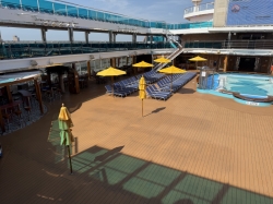 Carnival Dream Waves Pool picture