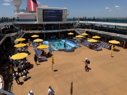 Carnival Dream Waves Pool picture