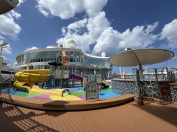 Symphony of the Seas Splashaway Bay picture