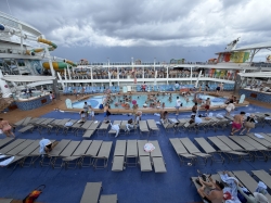 Symphony of the Seas Main Pool picture
