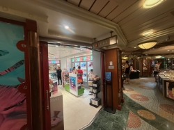 Enchantment of the Seas Centrum Shops picture