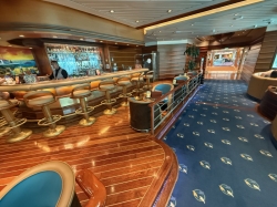 Enchantment of the Seas Schooner Bar picture