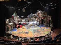 Oasis of the Seas Theater picture