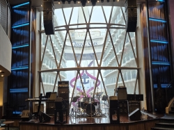 Oasis of the Seas Music Hall picture