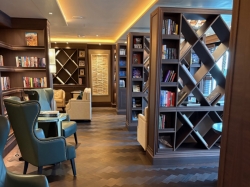 Seven Seas Splendor Library picture