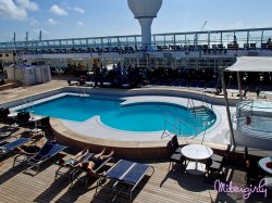 Norwegian Sky Pools picture