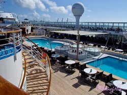 Norwegian Sky Pools picture